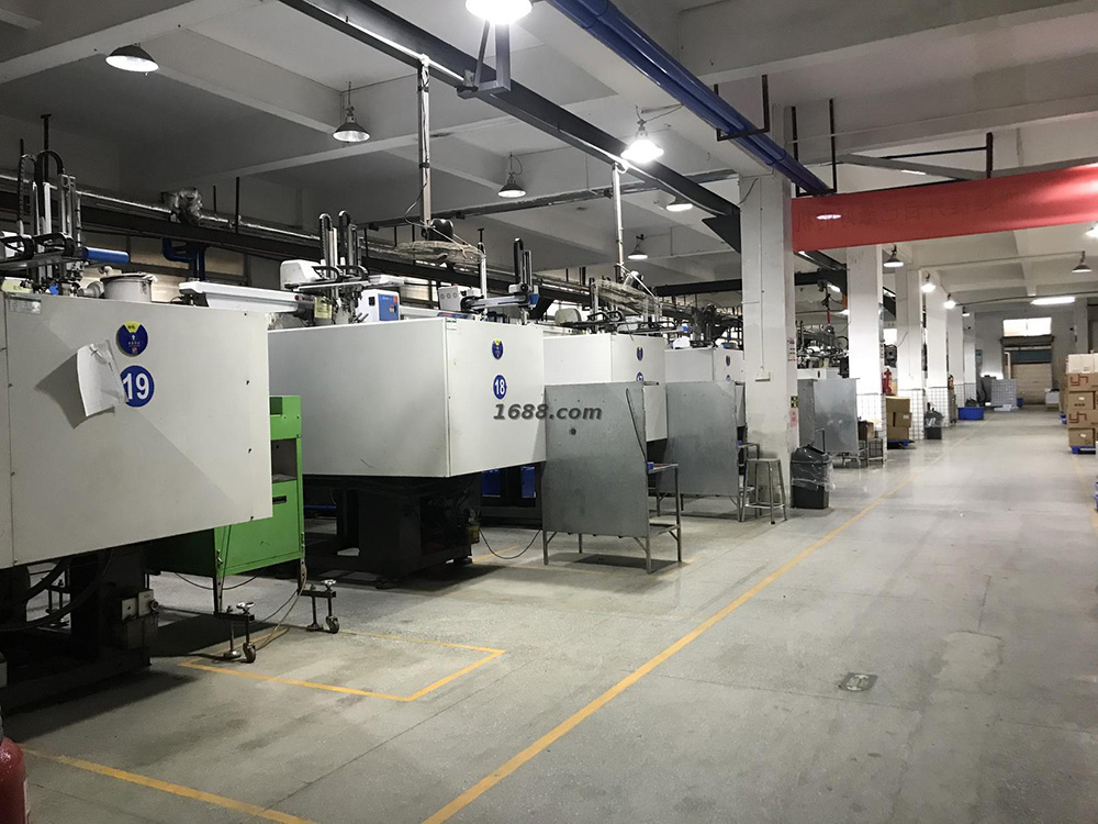 广州云辉塑料包装工厂实景