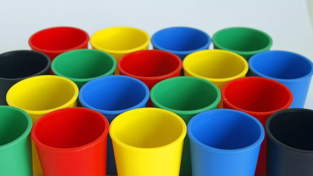 浅述塑料着色方法及褪色因素